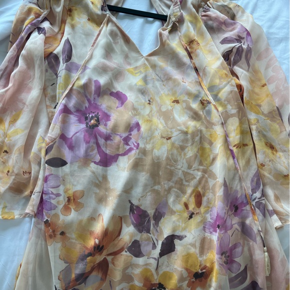 FLORAL ROMPER - Picture 2 of 3